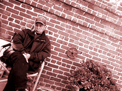 click for next. by rd pants, june 2002.